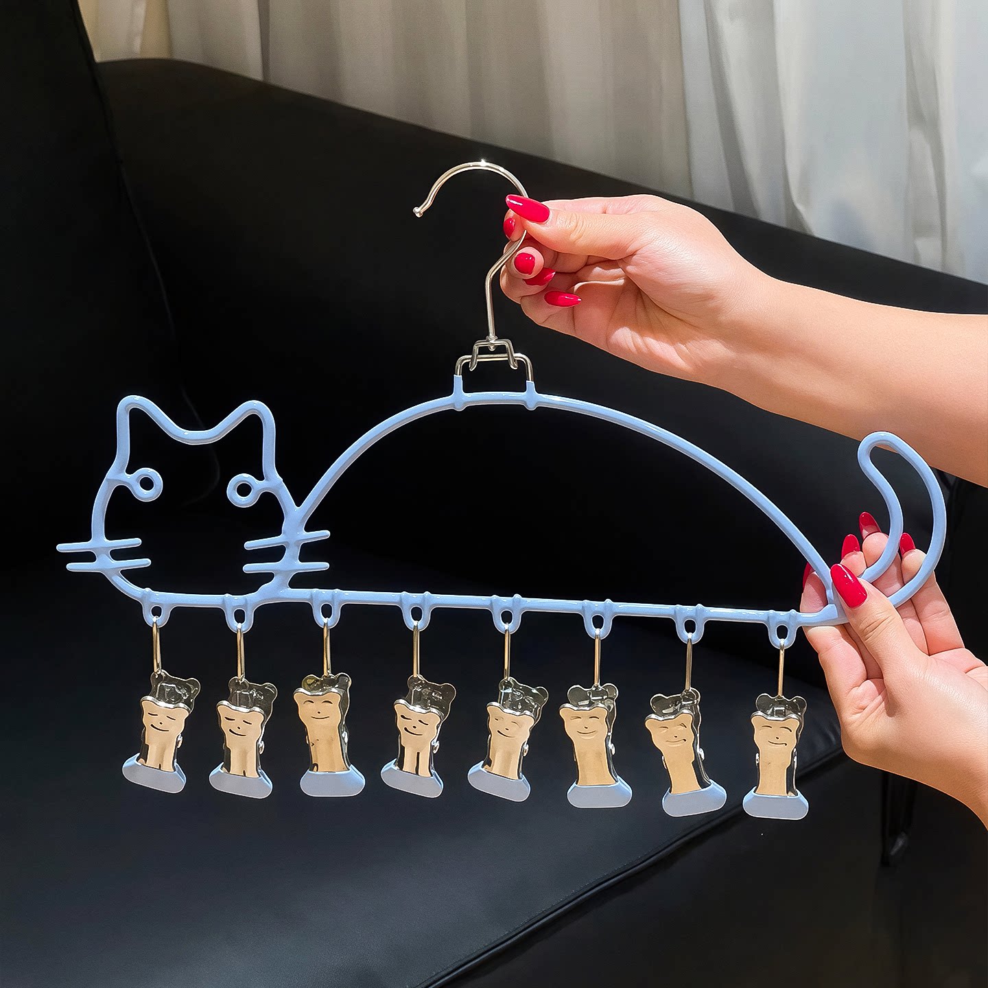 可爱猫咪衣架晾袜子神器晾衣架多夹子晒袜子家用挂衣大学生宿舍