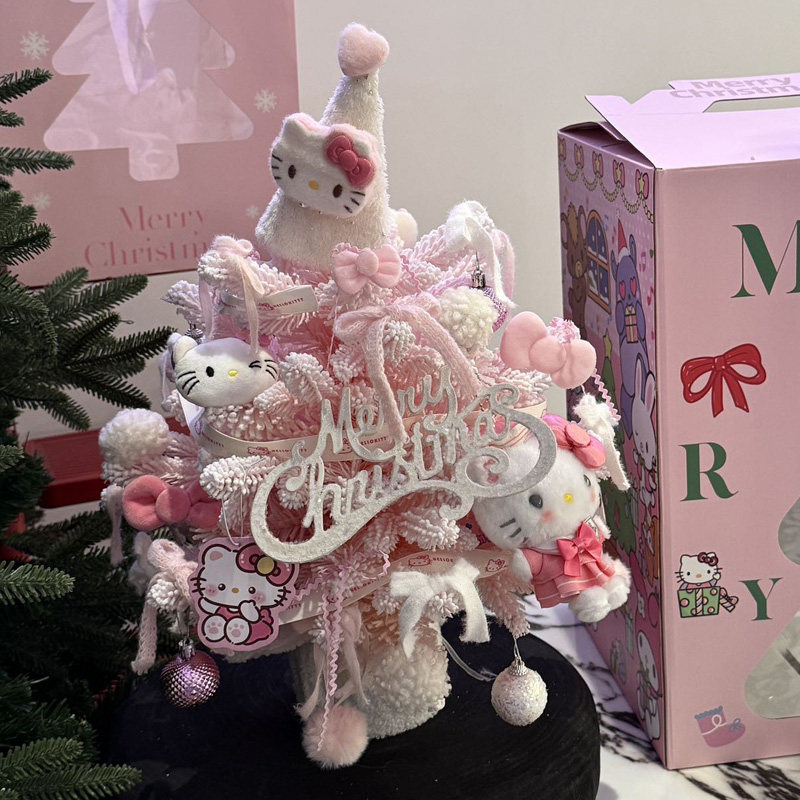 旋转八音盒Kitty玩偶圣诞树礼物