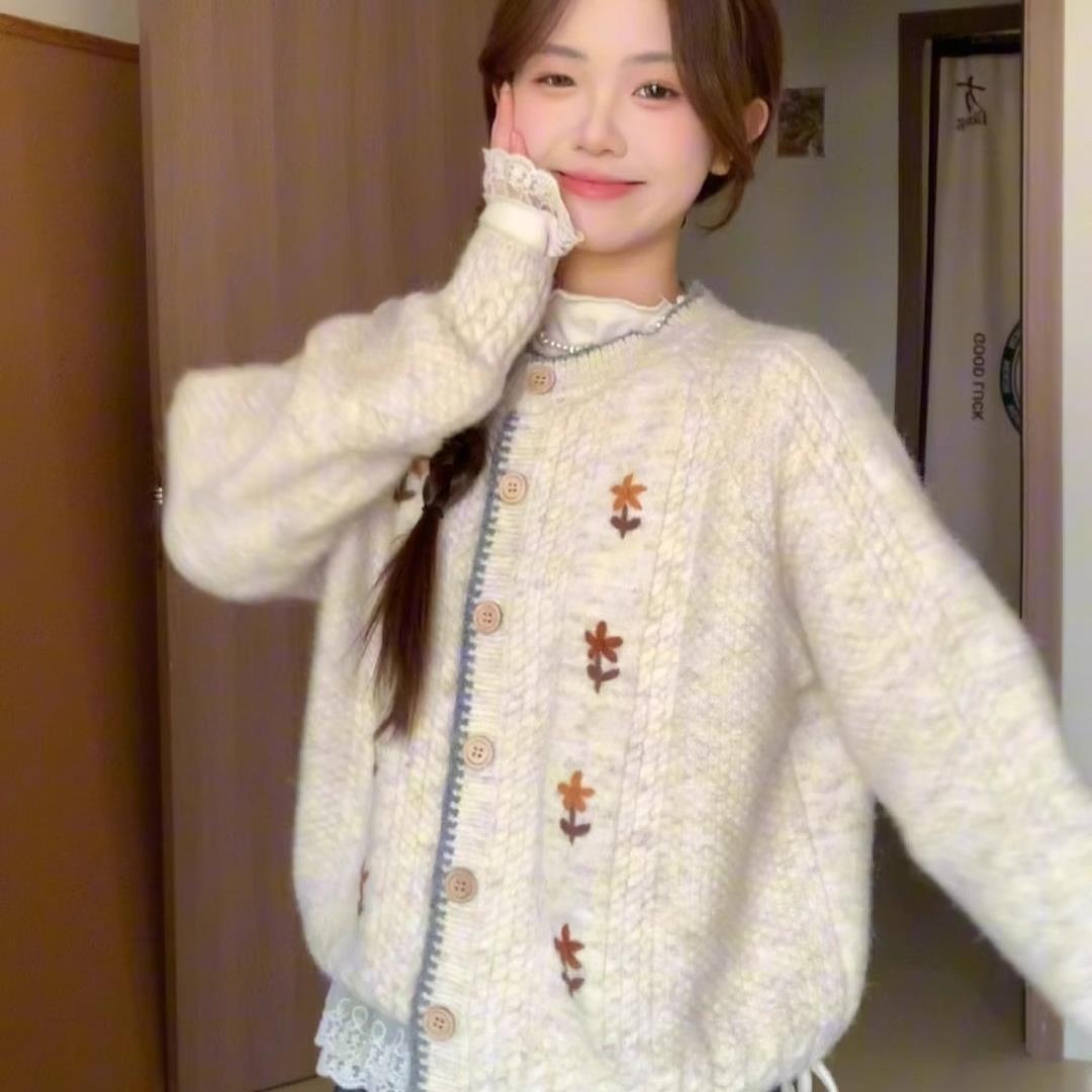 韩系软糯感圆领花朵刺绣开衫毛衣外套女秋冬款慵懒风穿搭上衣其他