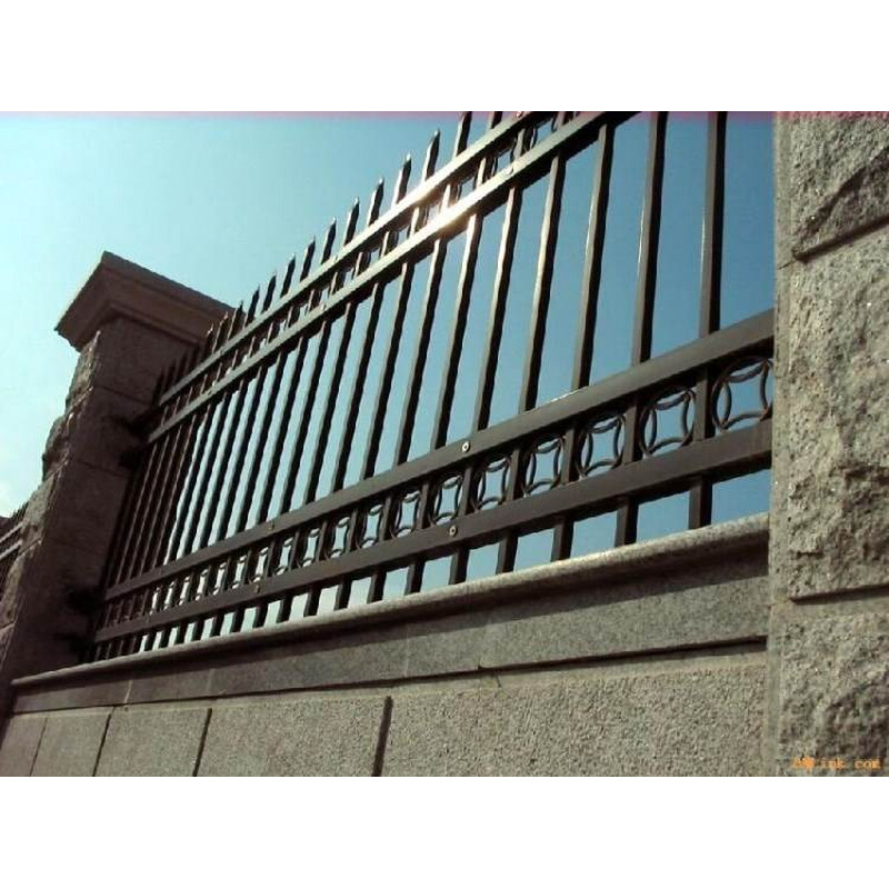 热镀锌钢围栏烤漆围墙铁艺栏杆不锈钢户外金属铁丝栅栏氟碳漆护栏