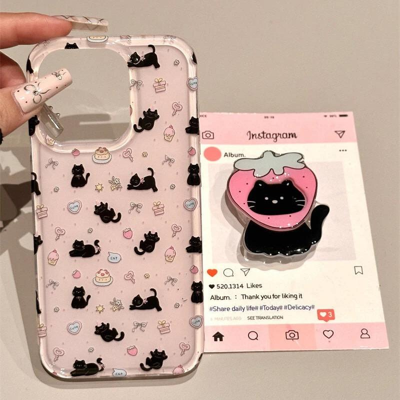 草莓黑猫适用苹果15promax手机壳16pro华为mate60新款pura70大孔白色OPPOReno12/vivos19x100女iQOOz9小米14