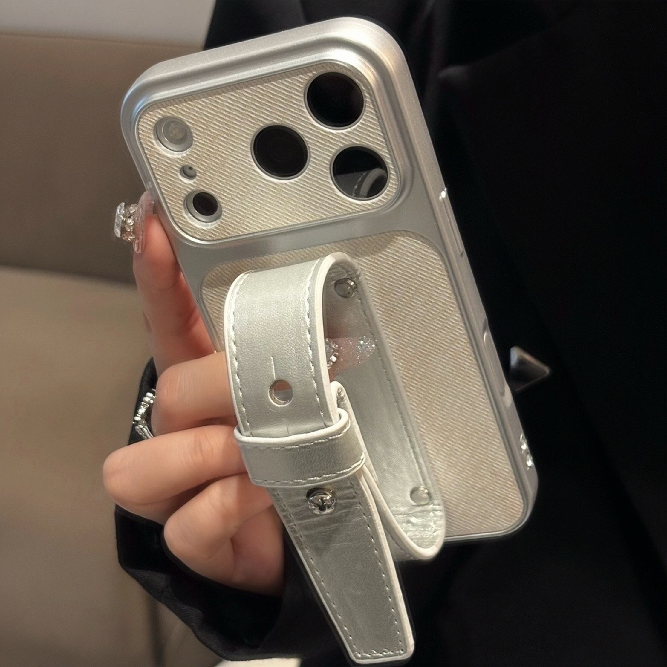 新款金属漆康宁壳适用iPhoneDuo苹果18promax腕带手机壳17Pro华为Pura90/80男女款vivoX300套小米17pro手机套