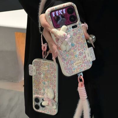 冬日碎花毛绒兔适用iPhone17promax苹果16毛绒挂绳手机壳华为Pura70新款刺绣贴件vivox200高颜值皮纹小米17软