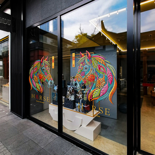 2026绣马纳祥橱窗装饰贴纸马年店铺彩色炫酷玻璃门窗花新年静电贴