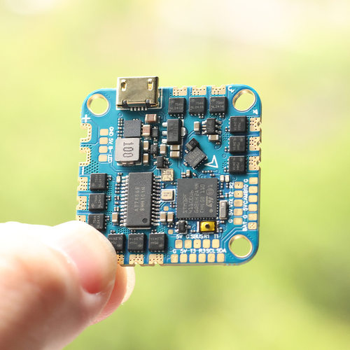 hakrcf411aio飞控20a电调2-6s