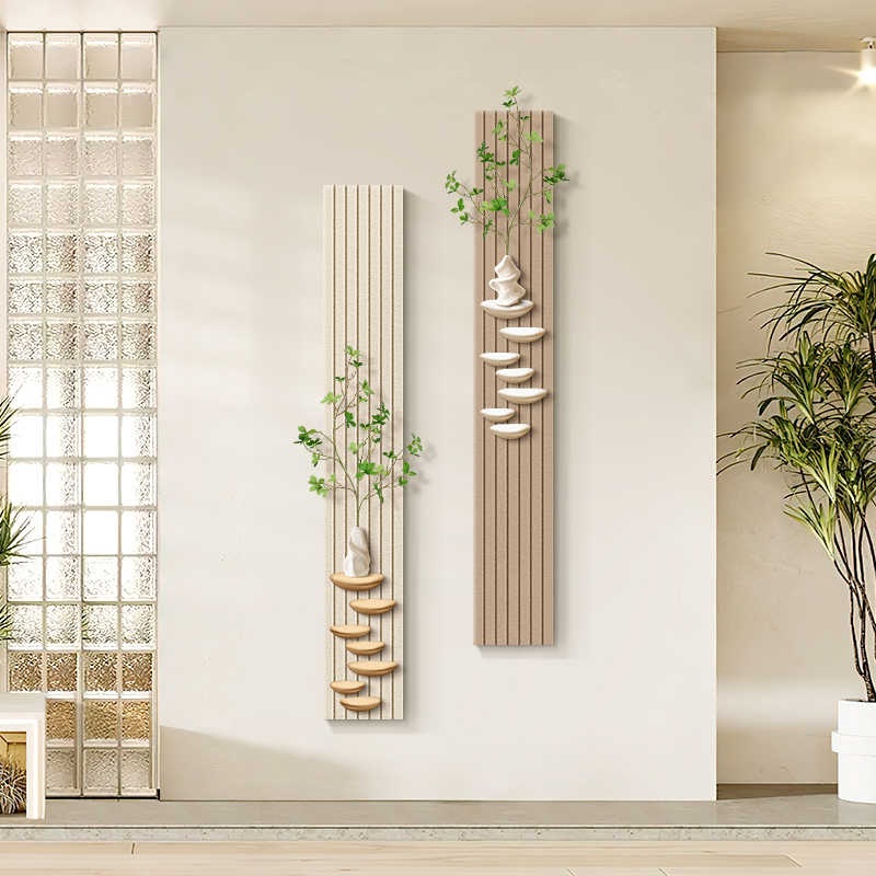 奶油风入户玄关装饰画绿植走廊尽头组合挂画细长条客厅背景墙壁画