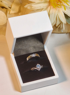 经典方钻圆钻六爪皇冠婚礼结婚假戒指钻戒活口可调仿真道具