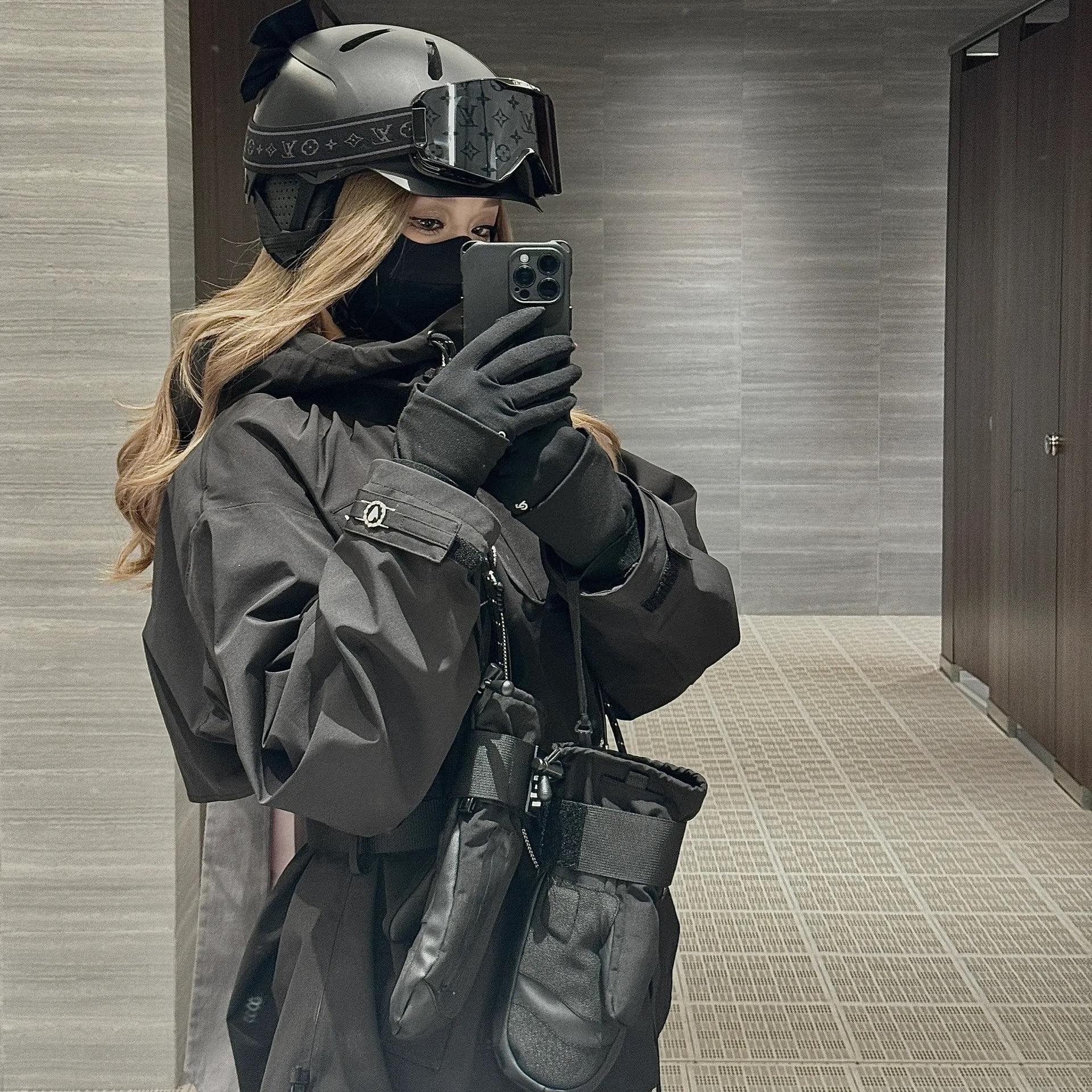 BCG新款滑雪套装飘带爆款雪服铆钉工装裤领带设计立挺带帽朋克风