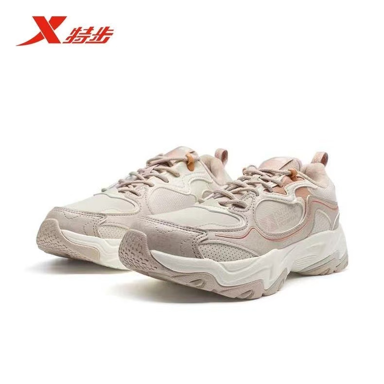 特步女鞋休闲鞋2025冬季加绒棉鞋