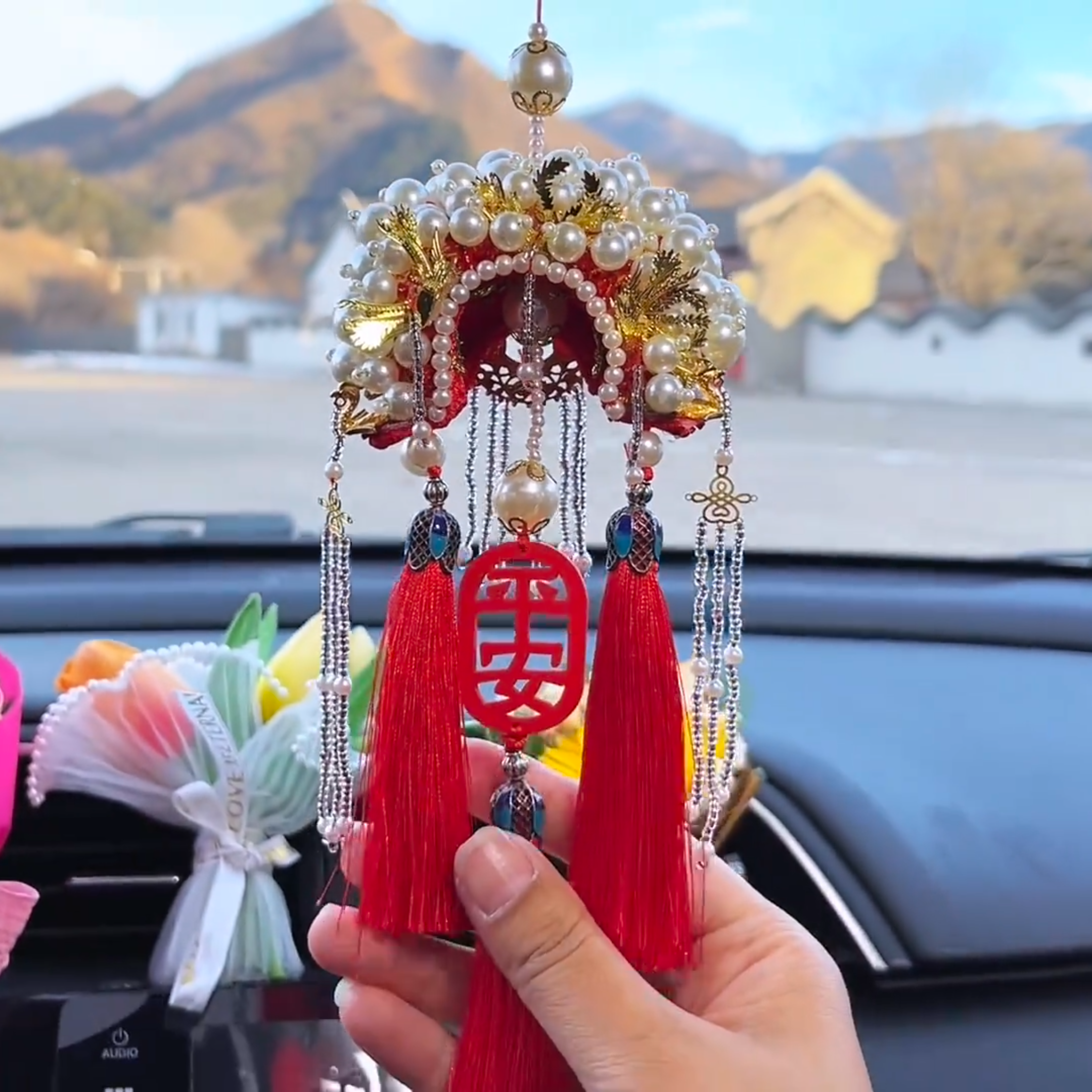 凤冠霞帔汽车挂件成品diy手工状元帽车载平安冠网红挂饰2026新款,汽车用品/电子/清洗/改装,车挂,淘宝优惠券,粉丝福利购,淘宝优惠卷