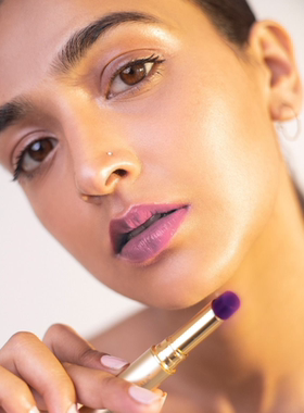 印度FORSEST阿育吠陀紫色唇部精华 Madhu Rasa Jamun润唇口红2.2g