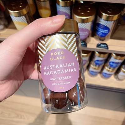 黑巧夹心巧克力豆礼罐手工零食