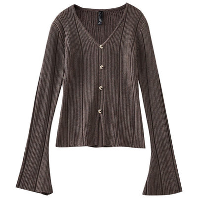 欧昵雪开叉修身V领套头毛衣女