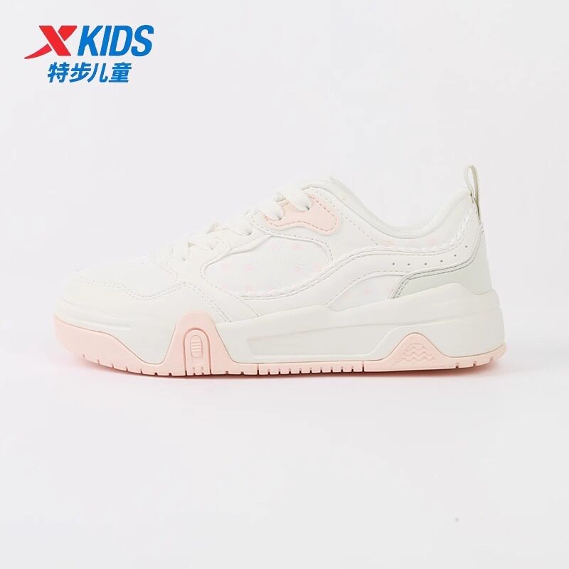 特步儿童女童板鞋2025秋季新款皮面百搭中大童休闲鞋675314314007