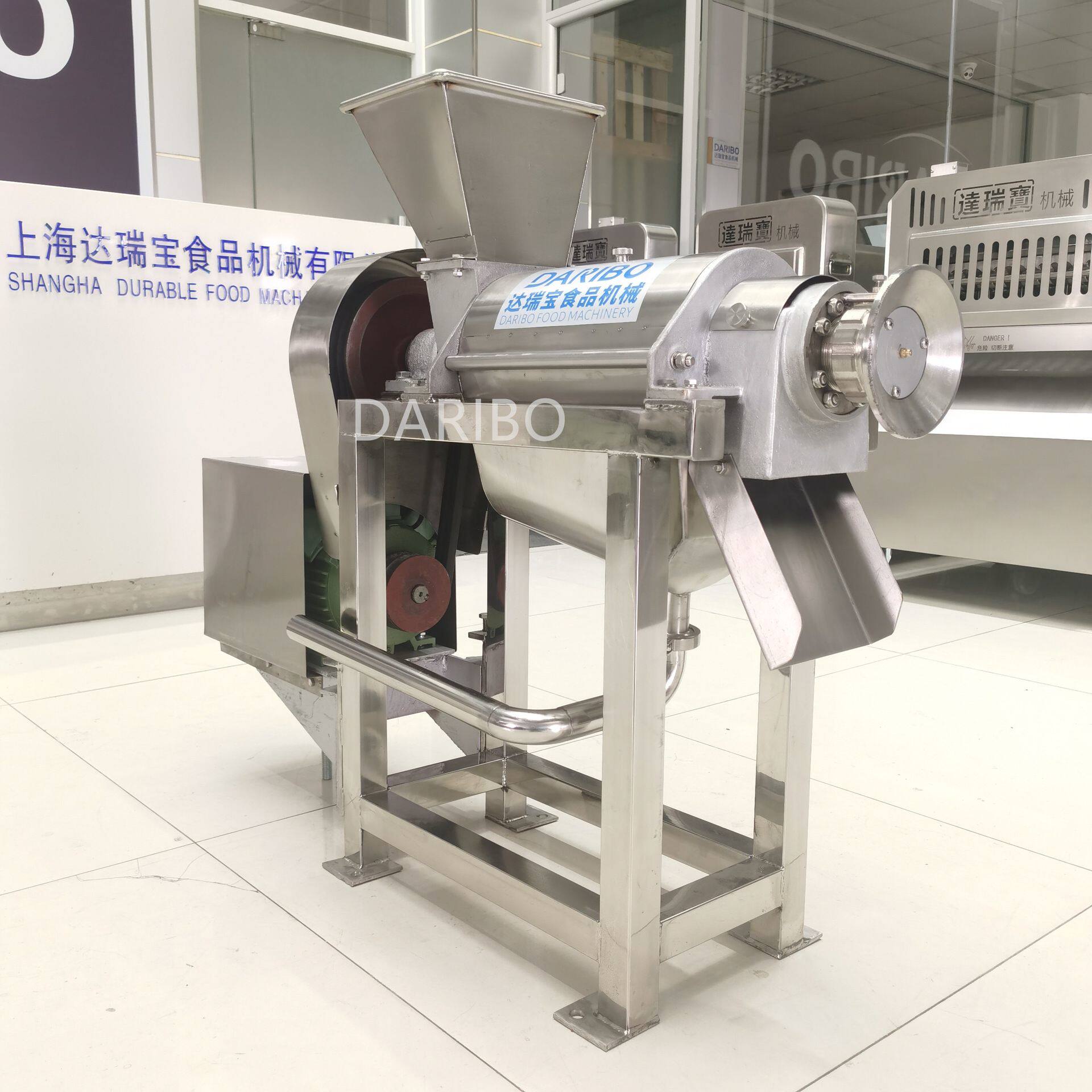 Y沙棘果压成渣出汁 达瑞宝螺旋榨汁机大型果汁蔬菜榨汁机工厂使用
