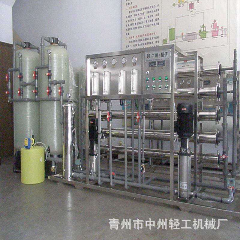 高精度车用尿素液设备 消毒液灌装线 车用玻璃水设备