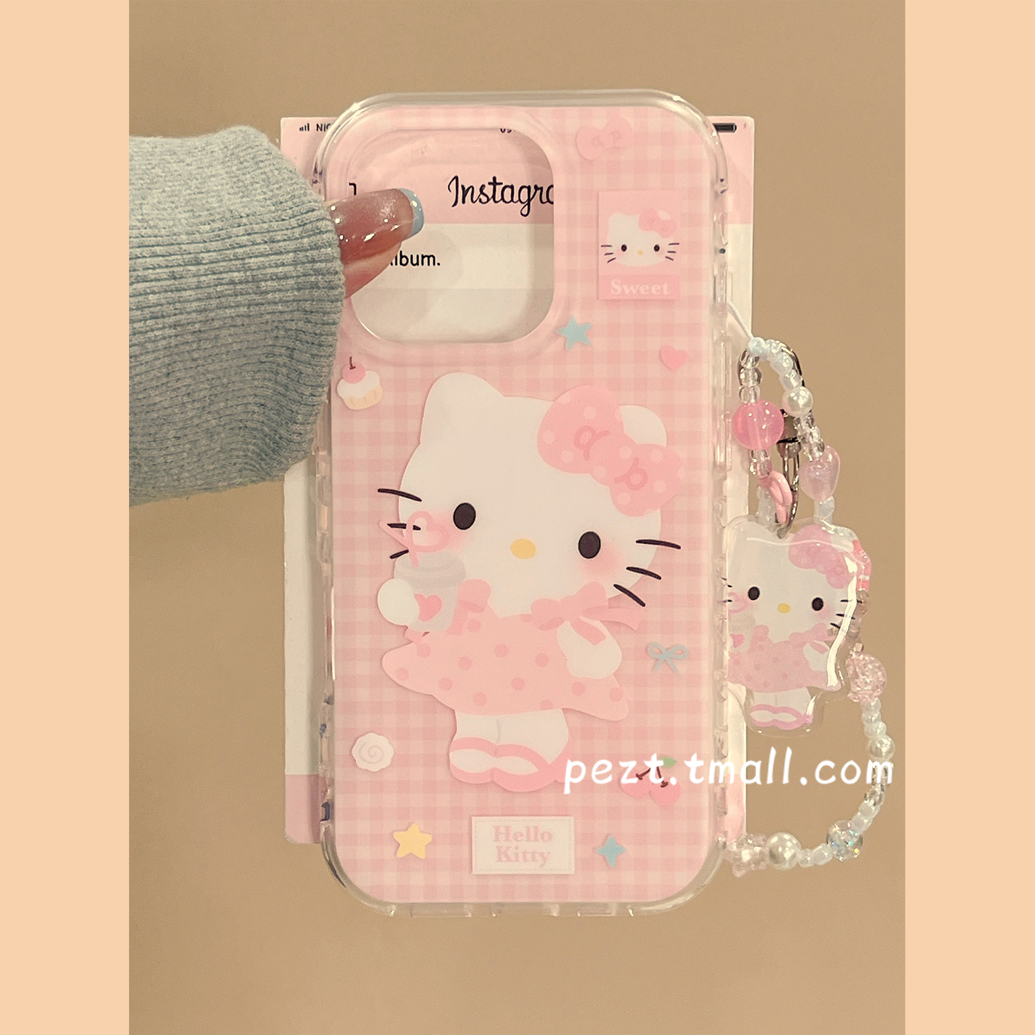 粉色hellokitty格纹适用苹果17手机壳iphone16promax网红17pro带手链新款13防摔15ProMax日韩风14女16Pro全包