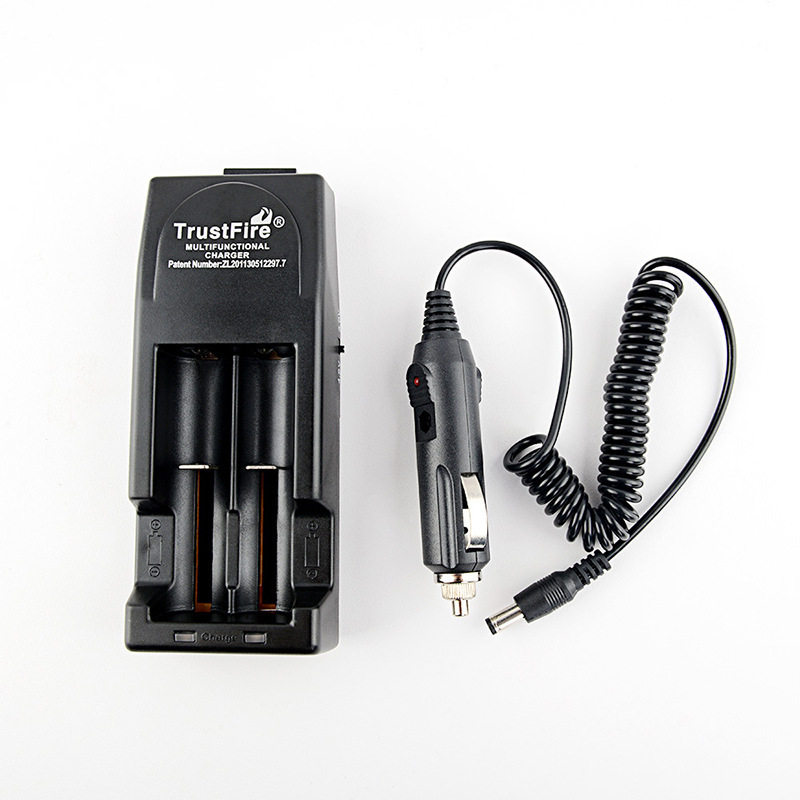 TrustFire电池充电器 18650 18350双槽充多功能通用座充