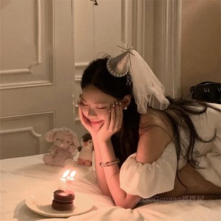 可爱网红生日帽子头纱蝴蝶结发夹女氛围感拍照道具侧边鸭嘴夹头饰