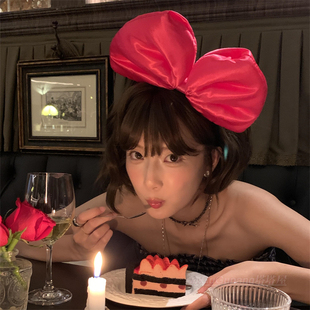 超大芭比红色蝴蝶结发箍甜美氛围感显脸小头箍拍照生日发饰圣诞节