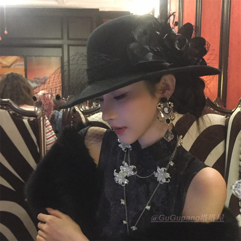 复古赫本风黑色网纱花朵礼帽法式优雅名媛平顶帽子女气质洋气头饰