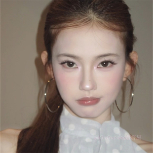 银色素圈耳环设计感高级大耳圈女耳钉2025新款 夸张圈圈耳饰 爆款