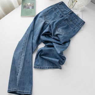 Perforated straight high waisted jeans破洞直筒高腰牛仔裤女士