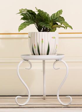 白色阳台的小放单层客厅单个铁艺花架子欧式凳子花盆绿萝矮落地?