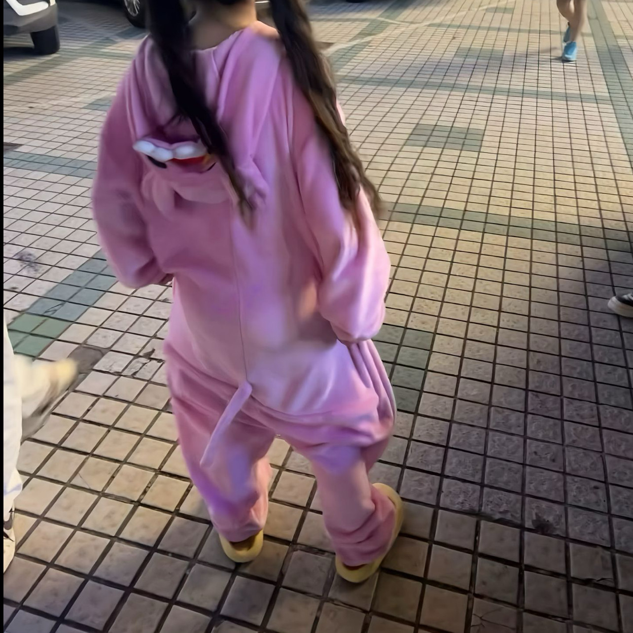 男女同款新款冬季保暖睡袍法兰绒粉红豹可爱卡通连体睡衣家居