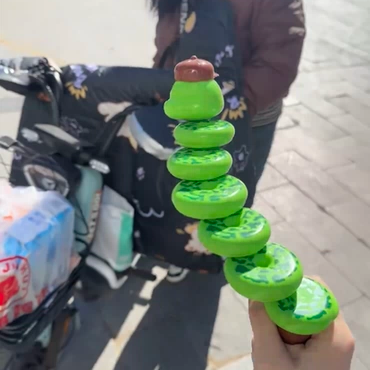 新款平衡摇摇扭扭蛇儿童解压创意整蛊玩具宝宝启蒙摇摆旋转蛇