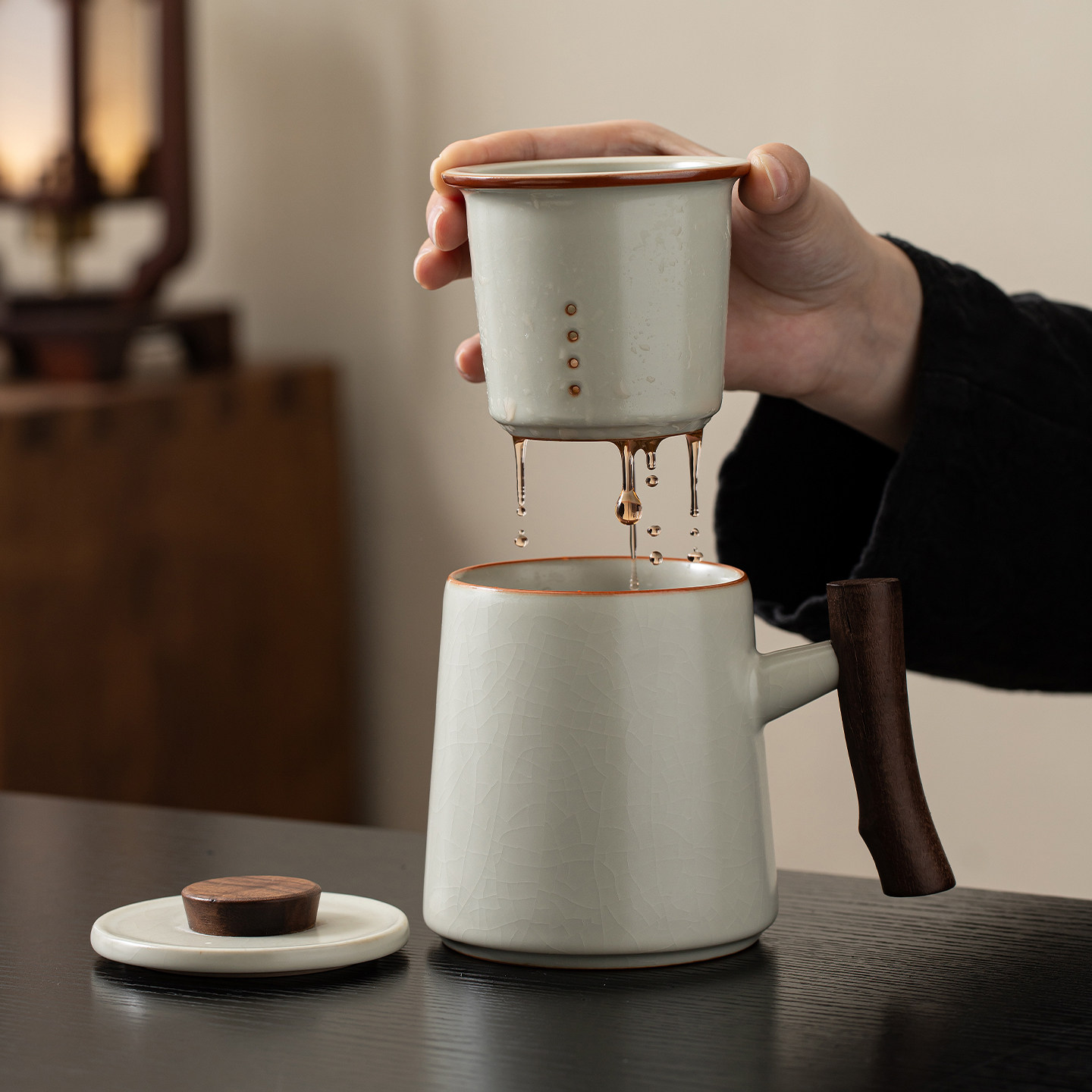 汝窑陶瓷泡茶杯家用办公室个人专用带盖简约开片可养茶水分离杯子