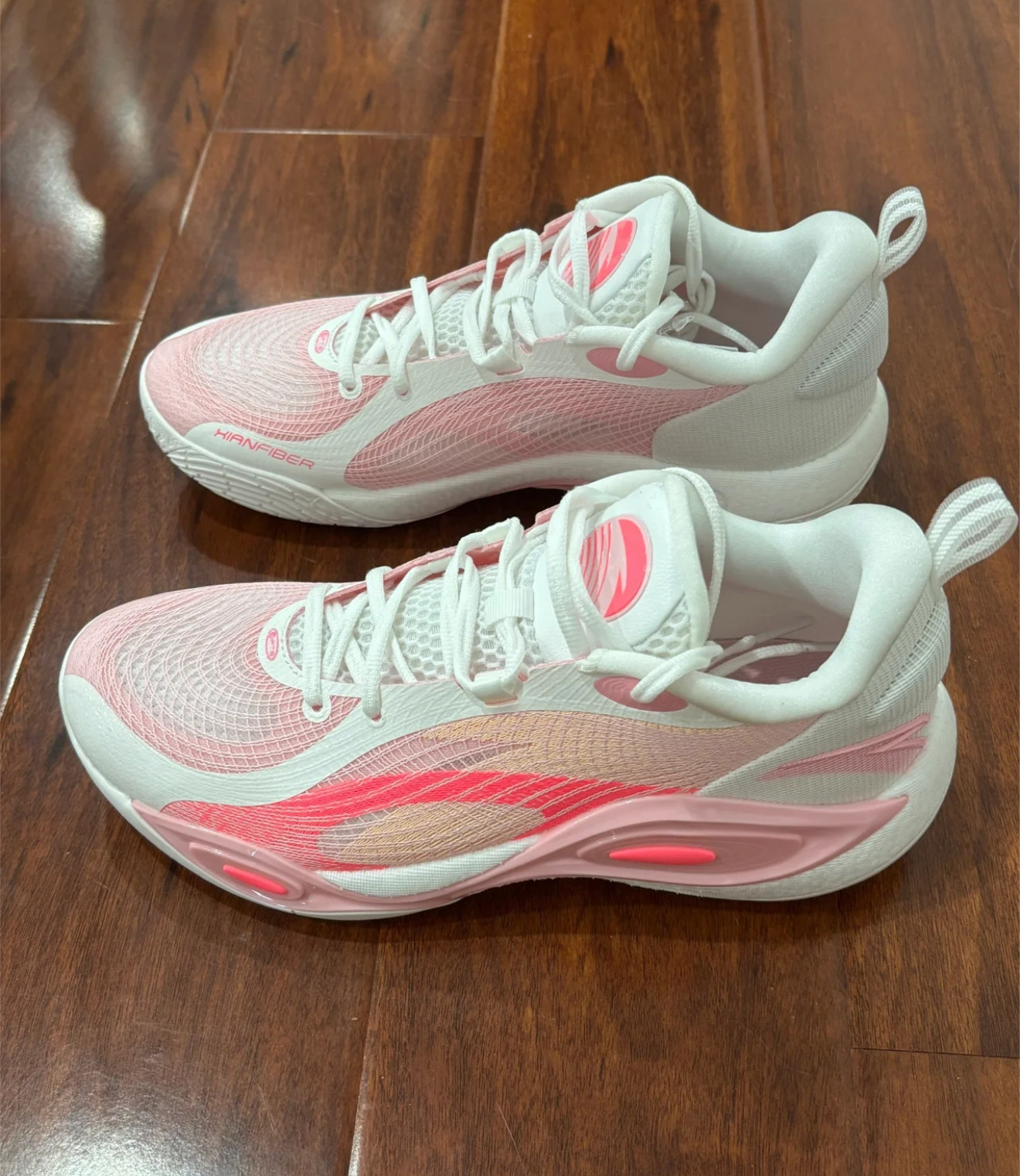 安踏三分雨3弦科技防滑耐磨缓震回弹透气包裹实战专业篮球鞋男