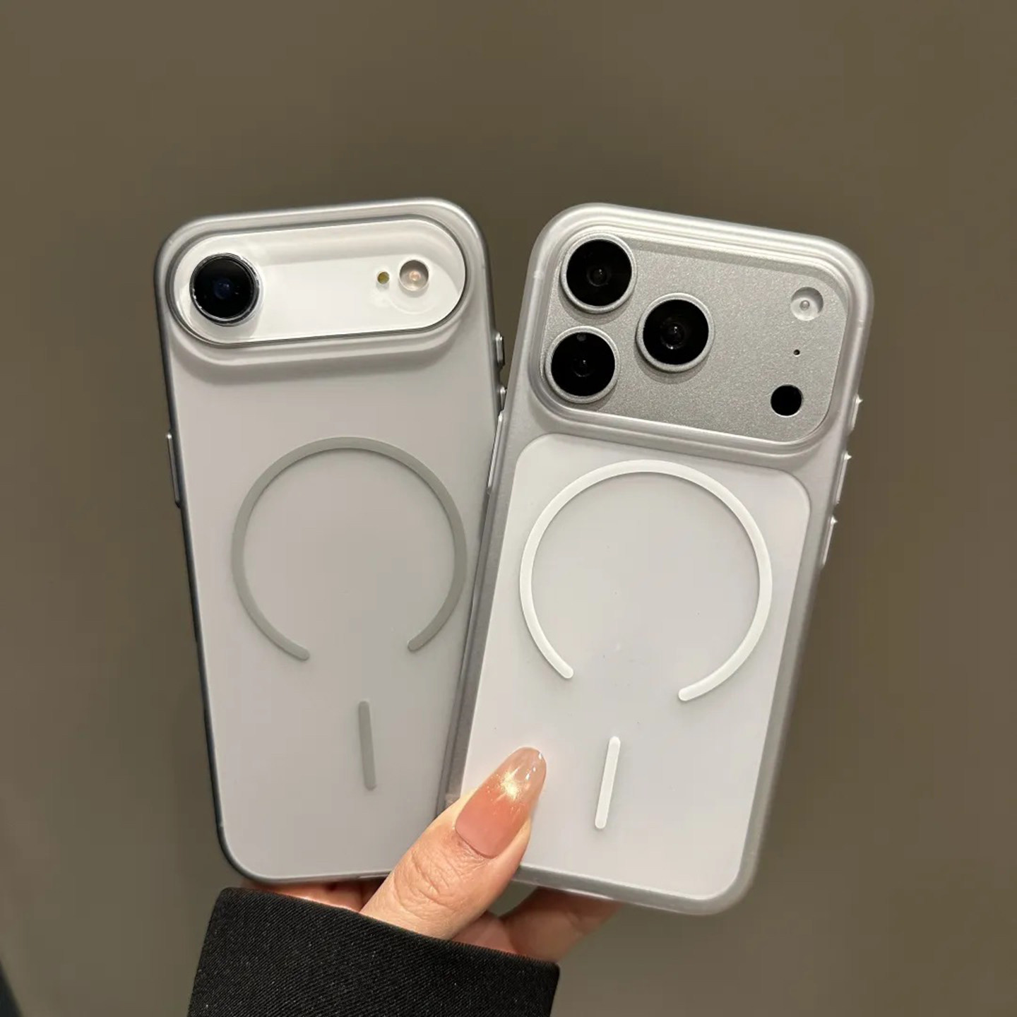 极致简约美学细磁吸冰雾透明磨砂金属按键苹果18promax手机壳适用iPhone17promax新16/15plus硬14/13超薄纯色