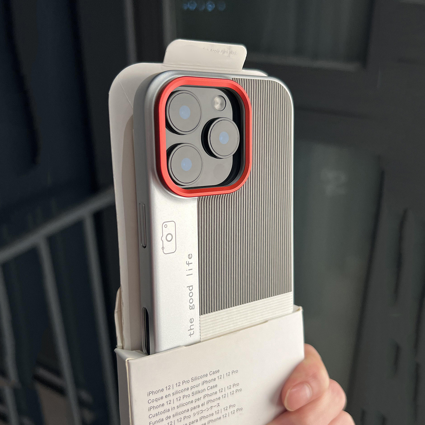 高级感奢华条纹拼接秒变相机适用苹果17promax手机壳大孔16pro金属镜框钛灰色iPhone15商务个性创意亚克力硬+