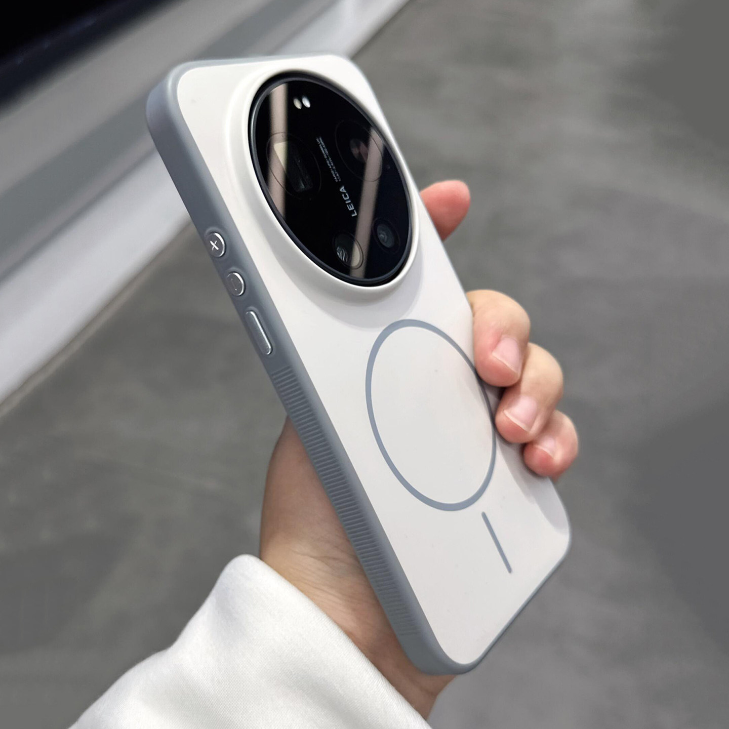 【现货速发】小米17Ultra高品质轻奢肤感磨砂磁吸亚克力手机壳全包防摔十七至尊版金属按键高级个性文艺清新