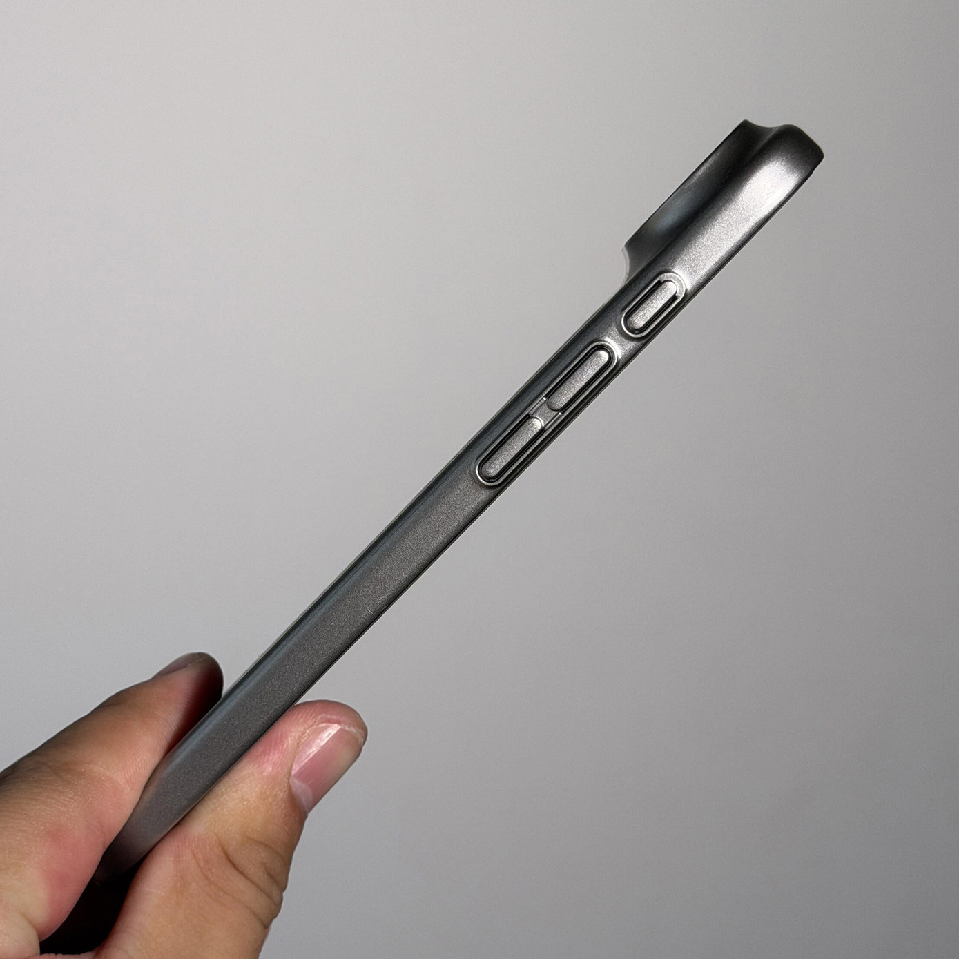 超细纤维牛仔布纹绒面毛麻布料防指纹防滑苹果Air手机壳适用iPhone17promax硬16/15plus全包14/3高级轻奢超薄