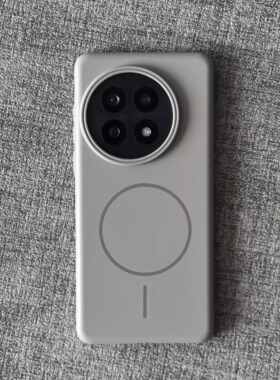 极简灰调美学钛灰色柔润Beats同款细圈磁吸适用一加Ace5手机壳硬1+13薄Ace5pro新oppoReno13/findx8男x200pro