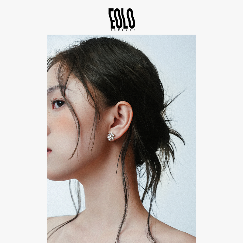 EOLO「霁」花朵耳钉女