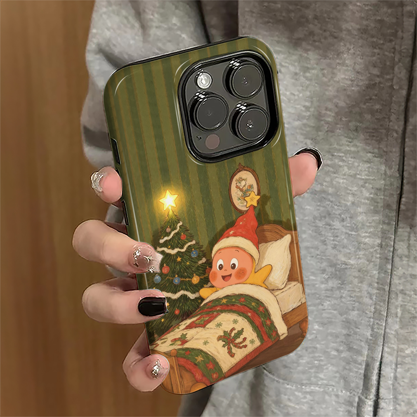 圣诞星星人适用iPhone16pro手机壳苹果17promax潮牌iP15pro女13卡通14新款12防摔11保护套xsmax/8/7plus菲林e