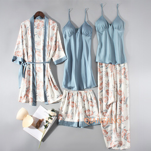 Fashion loose floral suspender robe set 宽松碎花吊带睡袍套装