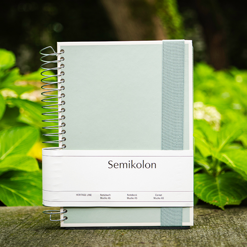 semikolon线圈螺旋式笔记本子A5+