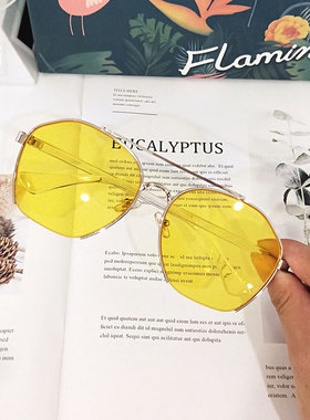 网红墨镜a女2021新款韩国个性街拍大脸圆脸显瘦半边眼镜男透明黄