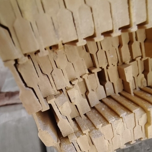 水磨石地面塑料胶条磨石地面镶嵌分隔条地板仿铜条铝线条5*8*18