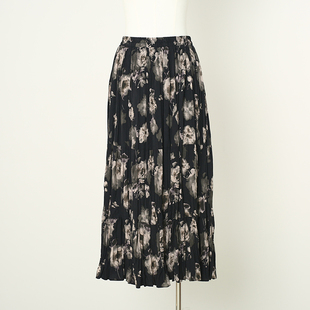 女装 专柜479 25冬新款 韩系松紧腰褶皱显瘦A字印花半身裙 伊NF