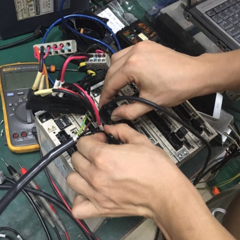 【议价】安川驱动器SGD7S-2R8A00A显示面板故障 AC90故障 A41代码