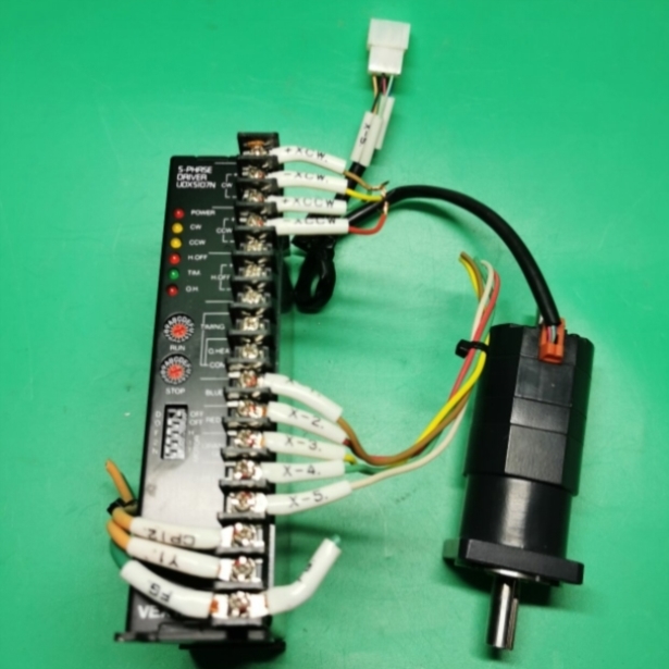 【议价】VEXTA 东方步进驱动器UDX5107N带PH544HG1-NB一套 可单卖