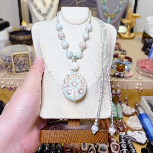 绿色精品青稞板珠搭配虎牙天珠精编锁骨项链绳