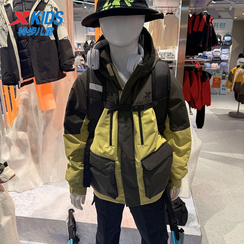 特步儿童羽绒服风衣男童2025冬季新款男大童加厚保暖连帽梭织外套