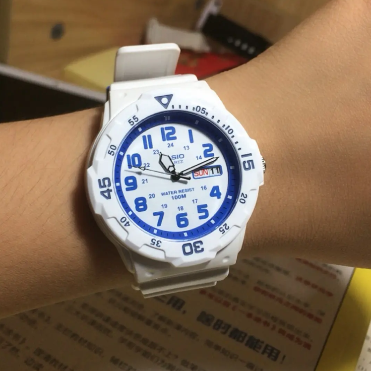 casio卡西欧手表男女学生运动游泳防水表mrw-200hc-7b2/lrw-200h