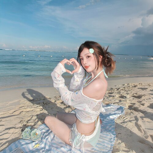 这套泳衣的美谁懂哇？！
